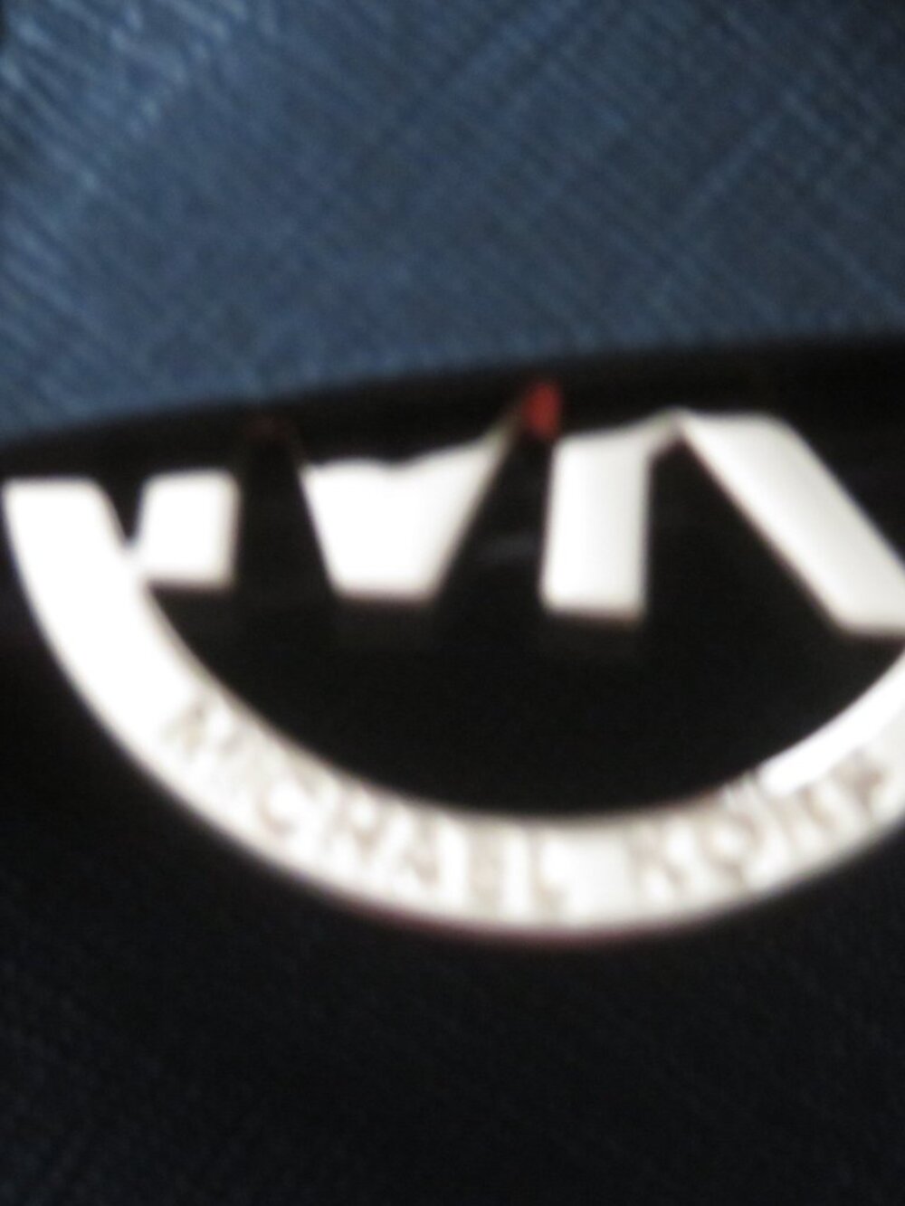 NWT Michael Kors Ava Mini Saffiano Leather Crossbody Bag Black Silver Authentic - Picture 3 of 10